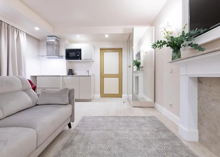 Meltzer アパートホテル 4*